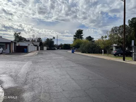 4702 N 24th Pl, Phoenix, AZ 85016 photo 2