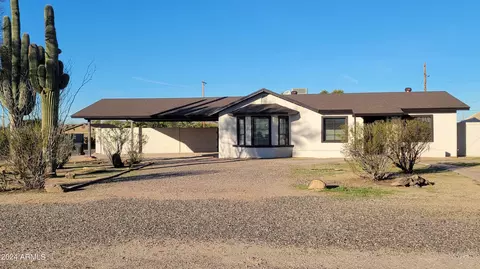 1302 N 67th St, Mesa, AZ 85205