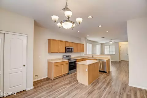 3640 E Temecula Way, Gilbert, AZ 85297 photo 4