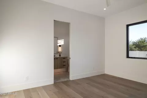 4030 E Colter St, Phoenix, AZ 85018 photo 27