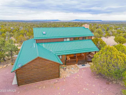 7297 Red Feather Ct, Happy Jack, AZ 86024