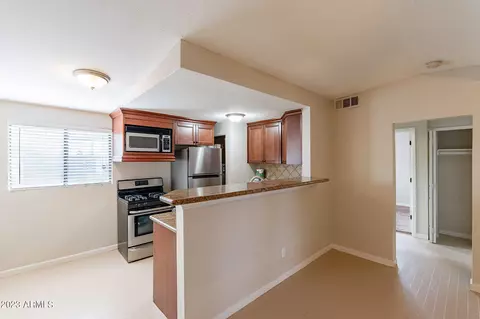 4224 N 12th St #203, Phoenix, AZ 85014
