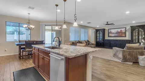 Kitchen - 10246 E Tripoli Ave, Mesa, AZ 85212 photo 3 of 6