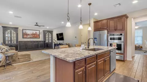 Kitchen - 10246 E Tripoli Ave, Mesa, AZ 85212 photo 2 of 6