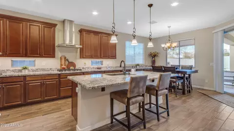 Kitchen - 10246 E Tripoli Ave, Mesa, AZ 85212 photo 6 of 6