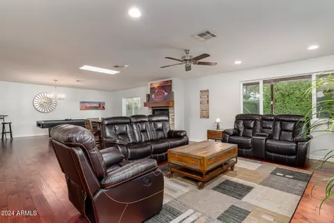 3401 N 35th St, Phoenix, AZ 85018 photo 8