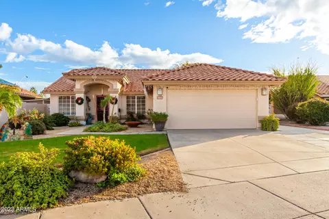 7223 W Via Del Sol Dr, Glendale, AZ 85310