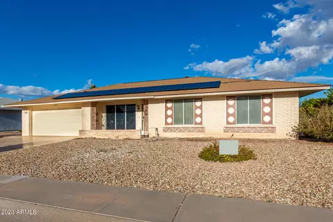 9612 W Briarwood Cir, Sun City, AZ 85351