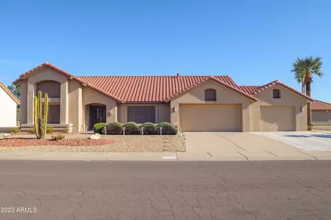 20207 N Meadowood Dr, Sun City West, AZ 85375