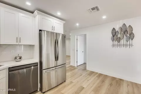 614 S Macdonald --, Mesa, AZ 85210 photo 18