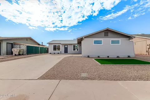 6211 W Tierra Buena Ln, Glendale, AZ 85306