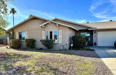 2306 N Arrowhead Dr, Chandler, AZ 85224
