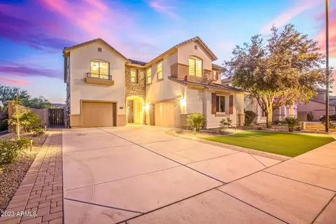 769 E Lovebird Ln, Gilbert, AZ 85297 photo 5