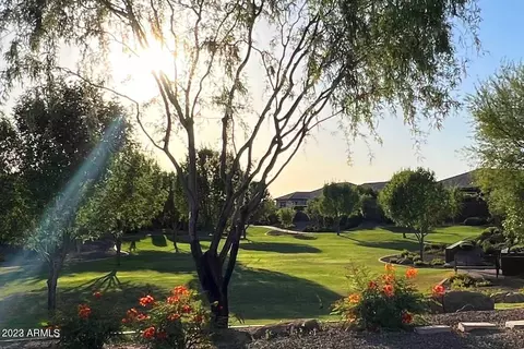 3145 E Half Hitch Pl, Phoenix, AZ 85050 photo 4