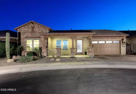 3145 E Half Hitch Pl, Phoenix, AZ 85050 photo 5