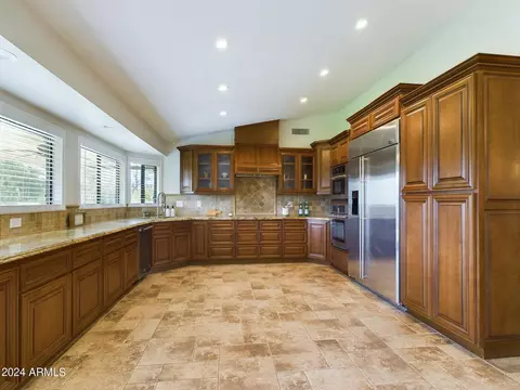677 E Linda Ln, Gilbert, AZ 85234 photo 14