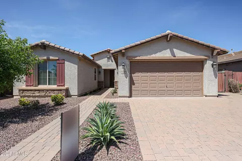 158 W Winterberry Ave, San Tan Valley, AZ 85140