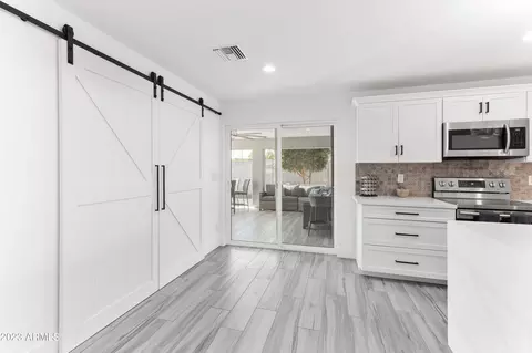 3507 E Claire Dr, Phoenix, AZ 85032 photo 8
