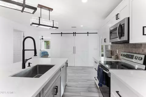 3507 E Claire Dr, Phoenix, AZ 85032 photo 6