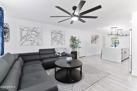 3507 E Claire Dr, Phoenix, AZ 85032 photo 2