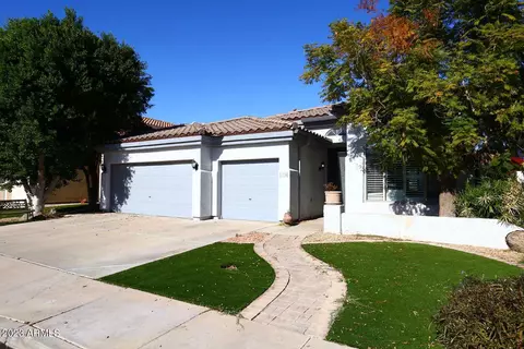 Exterior - 1738 E Marquette Dr, Gilbert, AZ 85234 photo 5 of 18