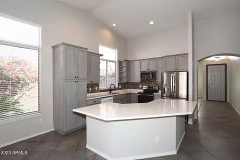 Kitchen - 1738 E Marquette Dr, Gilbert, AZ 85234 photo 2 of 5