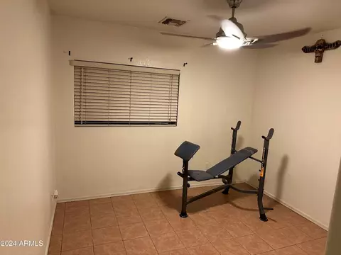 121 E Valley View Dr, Phoenix, AZ 85042 photo 9