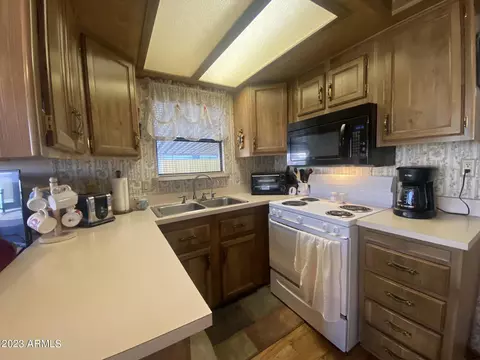 227 E Cholla Ln, Florence, AZ 85132 photo 3