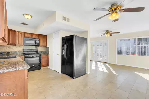 814 N 82nd St #G8, Scottsdale, AZ 85257
