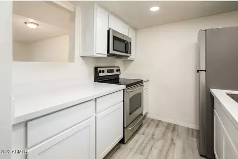 7126 N 19th Ave #124, Phoenix, AZ 85021 photo 8