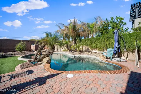 9802 S 26th Ln, Phoenix, AZ 85041 photo 27