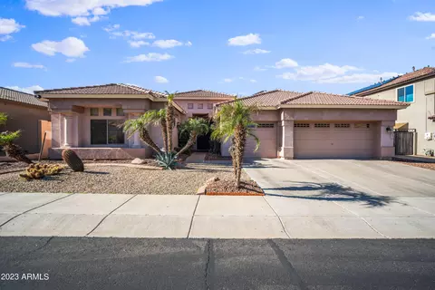 9802 S 26th Ln, Phoenix, AZ 85041 photo 2