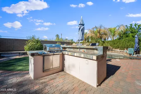 9802 S 26th Ln, Phoenix, AZ 85041 photo 26