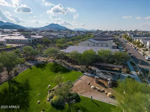 957 E La Mirada Dr, Phoenix, AZ 85042 photo 34