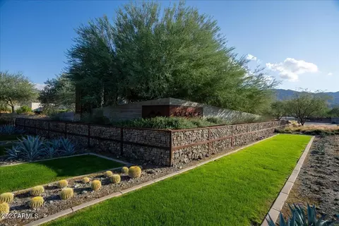 957 E La Mirada Dr, Phoenix, AZ 85042 photo 40
