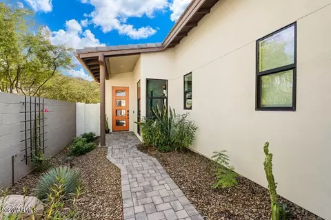 957 E La Mirada Dr, Phoenix, AZ 85042 photo 4