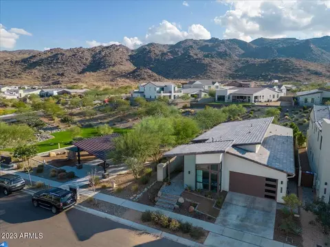 957 E La Mirada Dr, Phoenix, AZ 85042