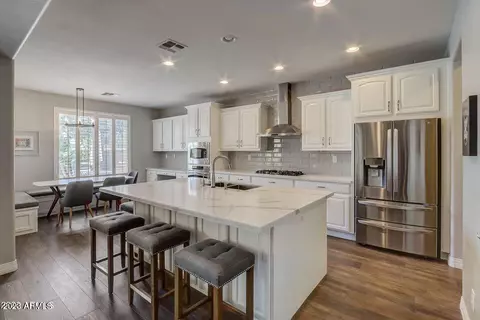 3821 E Matthew Dr, Phoenix, AZ 85050 photo 8