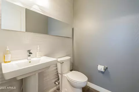 3821 E Matthew Dr, Phoenix, AZ 85050 photo 15