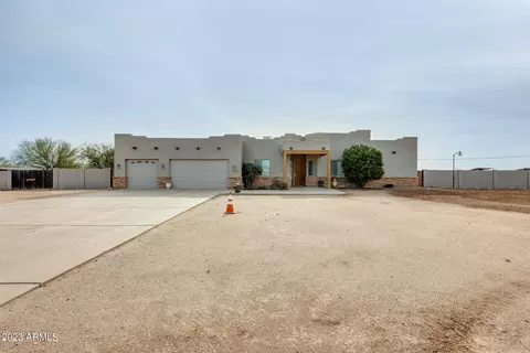 22443 W Peakview Rd, Wittmann, AZ 85361