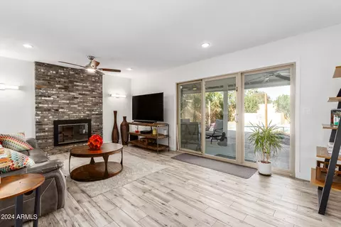 4402 E Hearn Rd, Phoenix, AZ 85032 photo 4