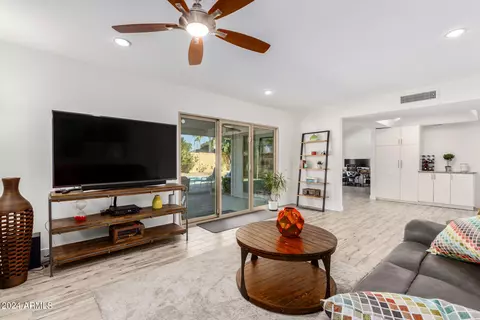 4402 E Hearn Rd, Phoenix, AZ 85032 photo 5