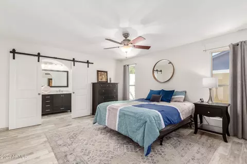 4402 E Hearn Rd, Phoenix, AZ 85032 photo 9