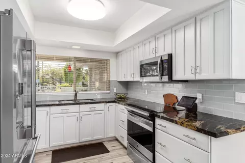 4402 E Hearn Rd, Phoenix, AZ 85032 photo 6