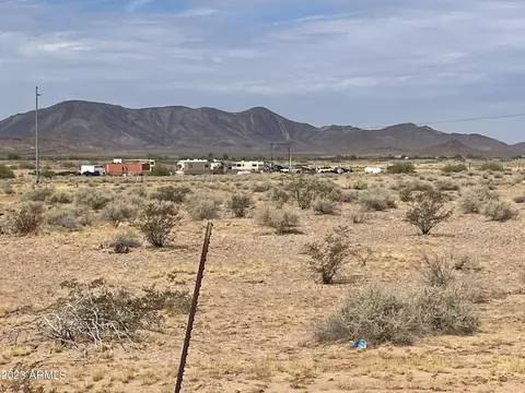 tbd N Horseshoe Parcel 1 Trail Apt Trl #(-), Tonopah, AZ 85354