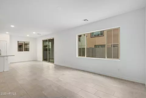 9242 E Sebring Ave, Mesa, AZ 85212 photo 4