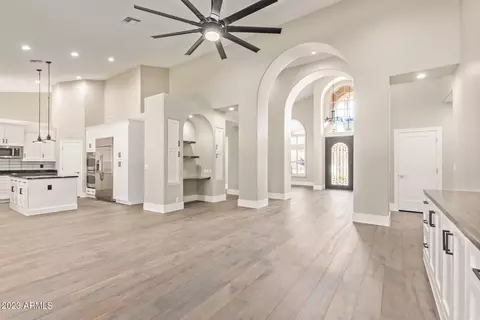 1317 E Treasure Cove Dr, Gilbert, AZ 85234 photo 4