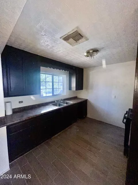 1552 E 11th St, Douglas, AZ 85607 photo 2