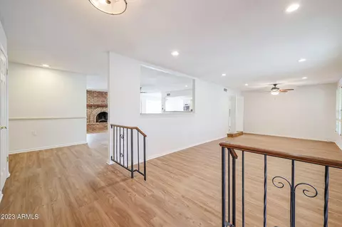 2201 E Shea Blvd E, Phoenix, AZ 85028 photo 3