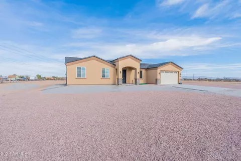 33542 W Pioneer St, Tonopah, AZ 85354